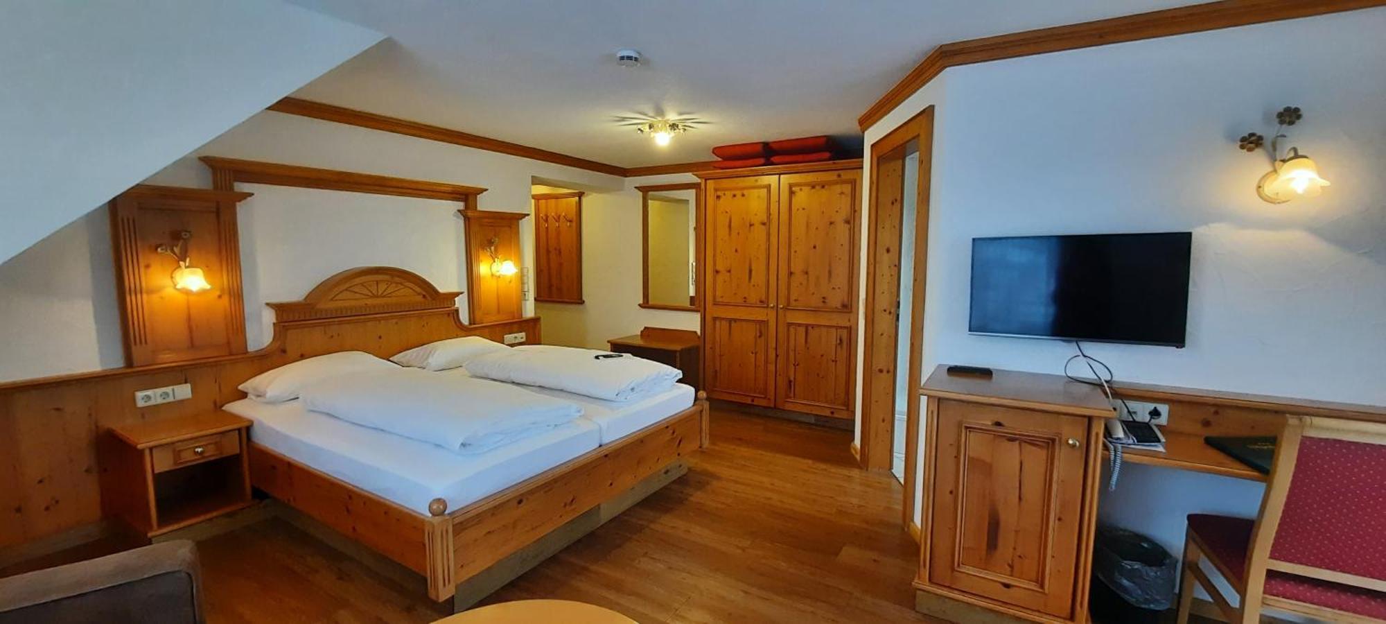 Hotel Gasthof Jaegerhaus سانكت بيتر المظهر الخارجي الصورة